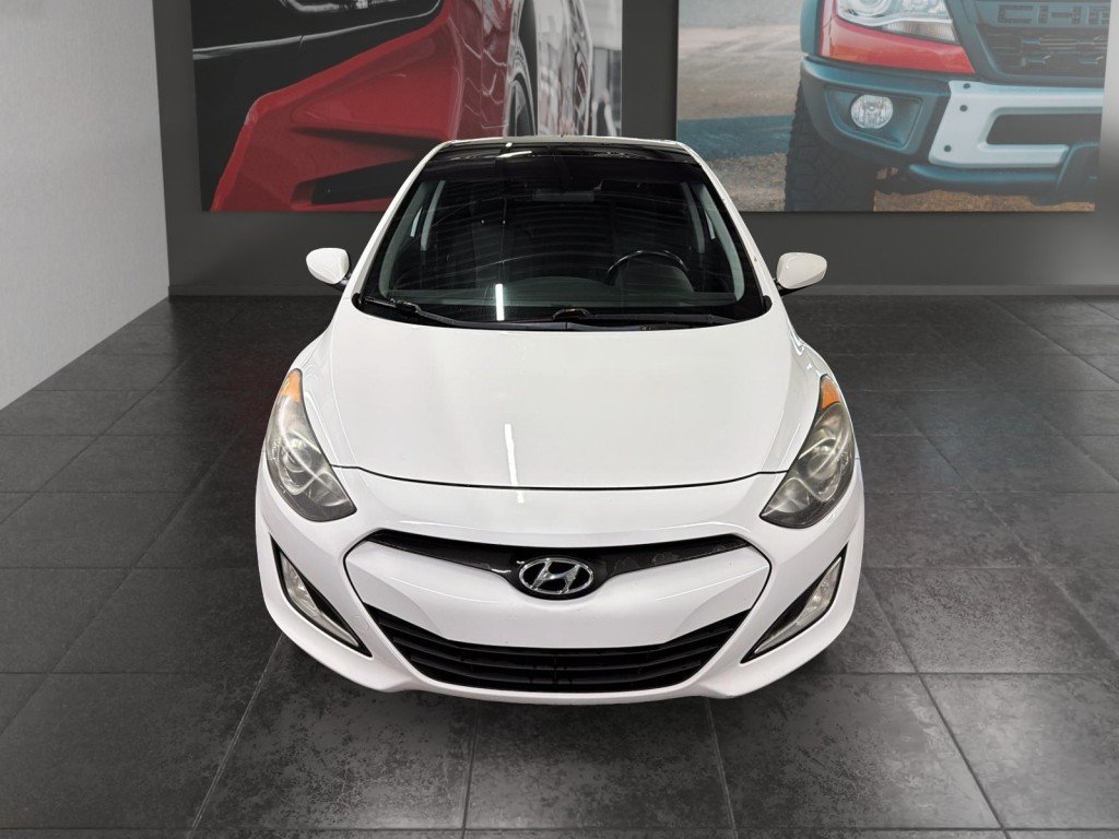 Hyundai ELANTRA GT  2014 à Saint-Hyacinthe, Québec - 2 - w1024h768px