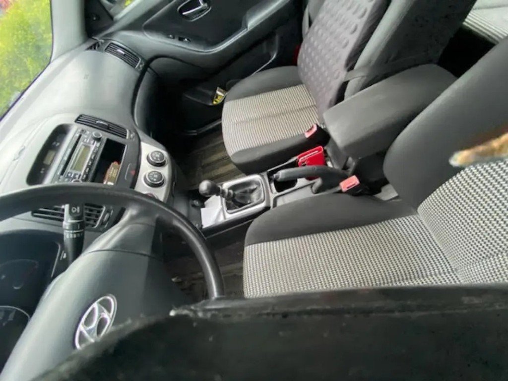 2010 Hyundai Elantra in Saint-Hyacinthe, Quebec - 9 - w1024h768px