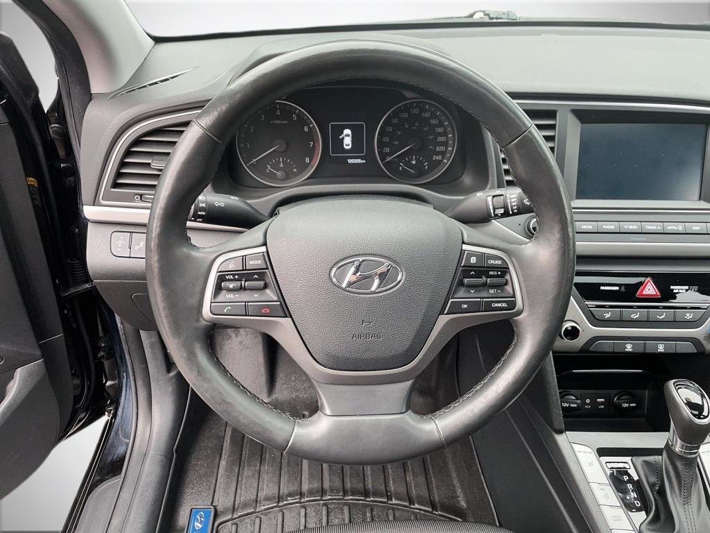 2018 Hyundai Elantra in Saint-Hyacinthe, Quebec - 11 - w1024h768px