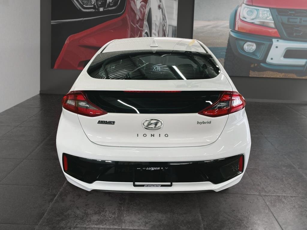 Hyundai Ioniq  2017 à Saint-Hyacinthe, Québec - 4 - w1024h768px