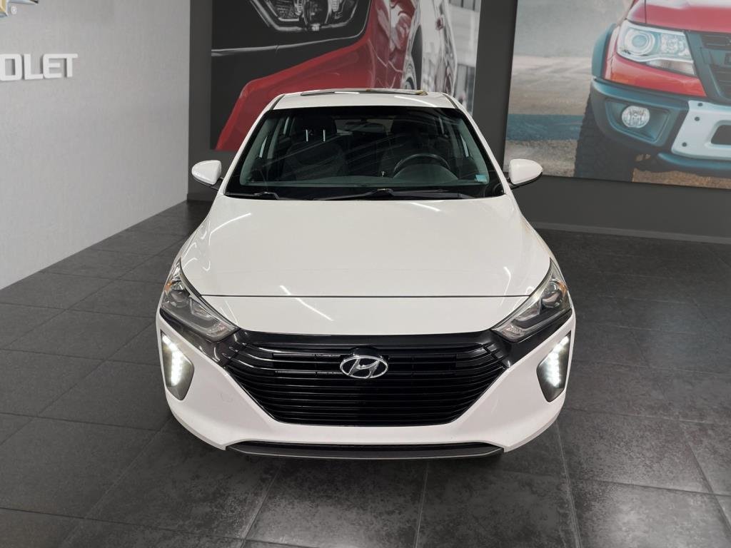 Hyundai Ioniq  2017 à Saint-Hyacinthe, Québec - 2 - w1024h768px