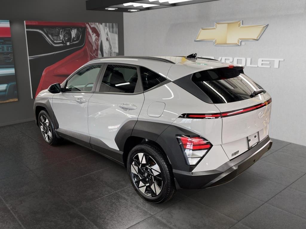 Hyundai Kona  2024 à Saint-Hyacinthe, Québec - 4 - w1024h768px