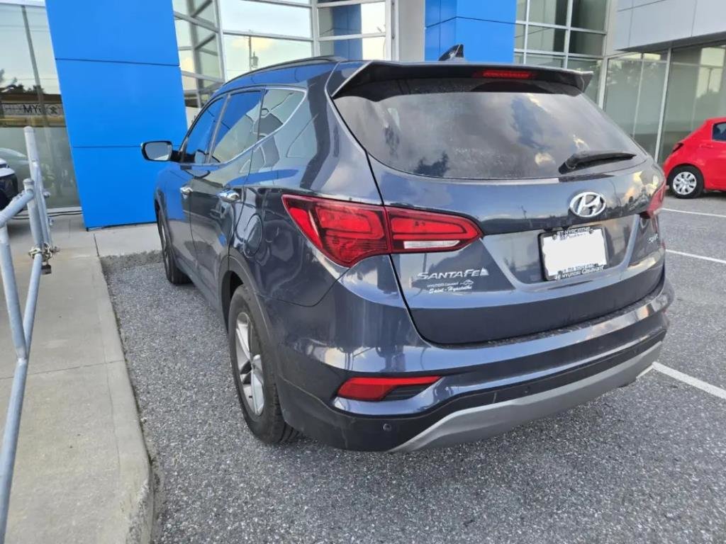 Hyundai Santa Fe  2018 à Saint-Hyacinthe, Québec - 2 - w1024h768px