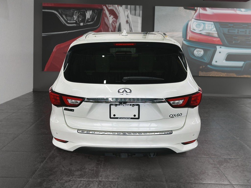 Infiniti QX60  2016 à Saint-Hyacinthe, Québec - 3 - w1024h768px