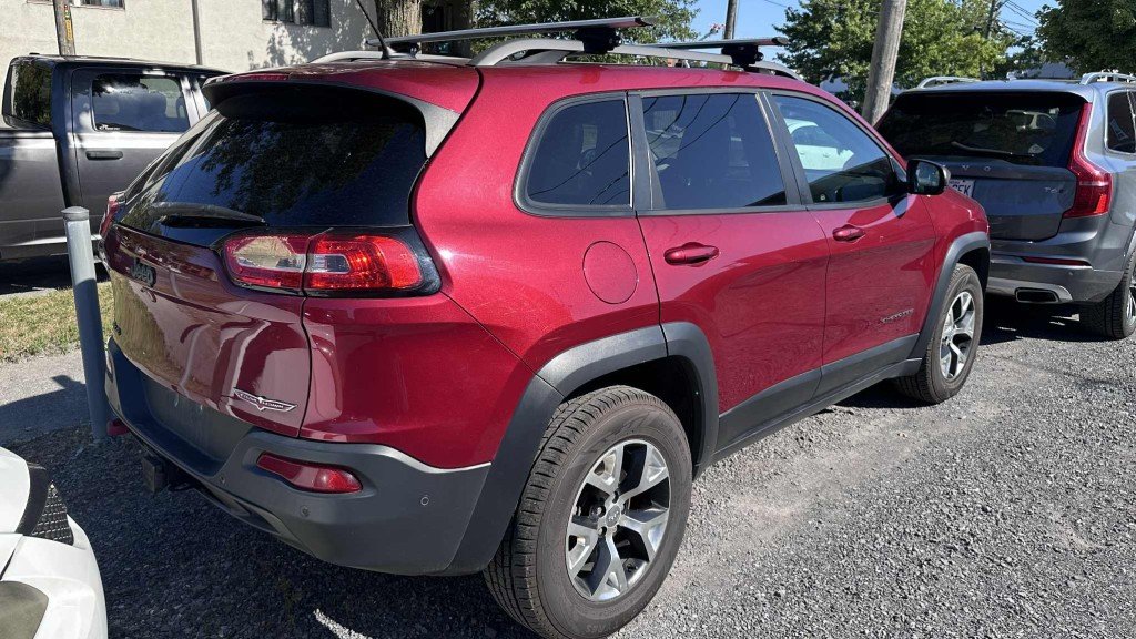 2014 Jeep Cherokee in Saint-Hyacinthe, Quebec - 4 - w1024h768px
