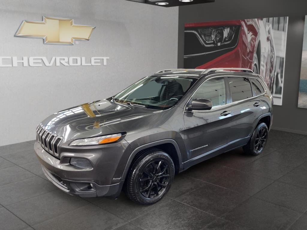 Jeep Cherokee  2015 à Saint-Hyacinthe, Québec - 1 - w1024h768px