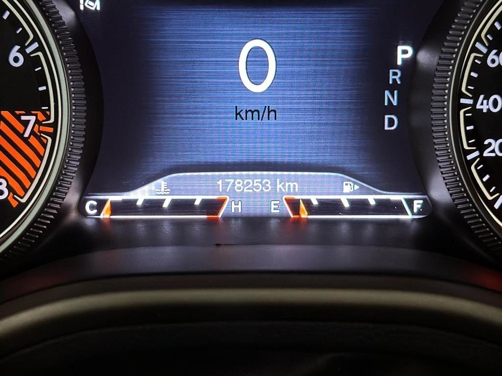 Jeep Cherokee  2015 à Saint-Hyacinthe, Québec - 13 - w1024h768px