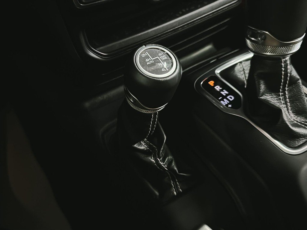 2021 Jeep WRANGLER in Saint-Hyacinthe, Quebec - 15 - w1024h768px