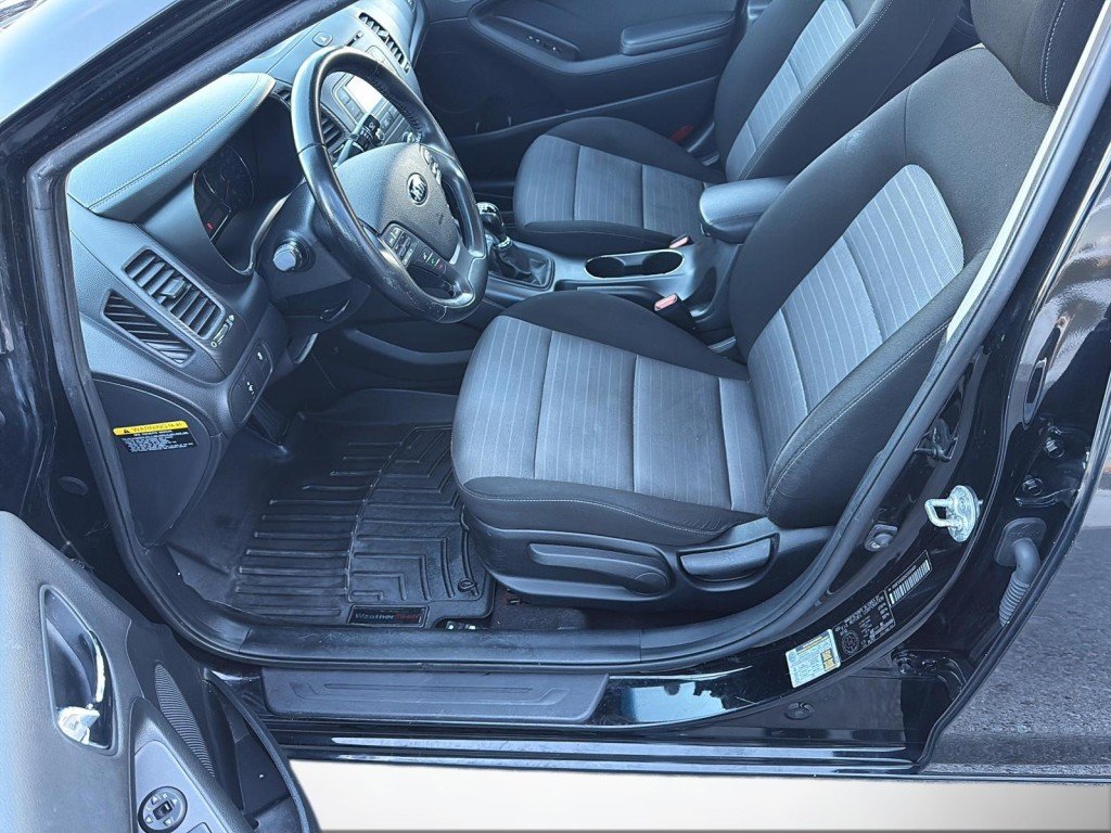 Kia FORTE  2016 à Saint-Hyacinthe, Québec - 9 - w1024h768px