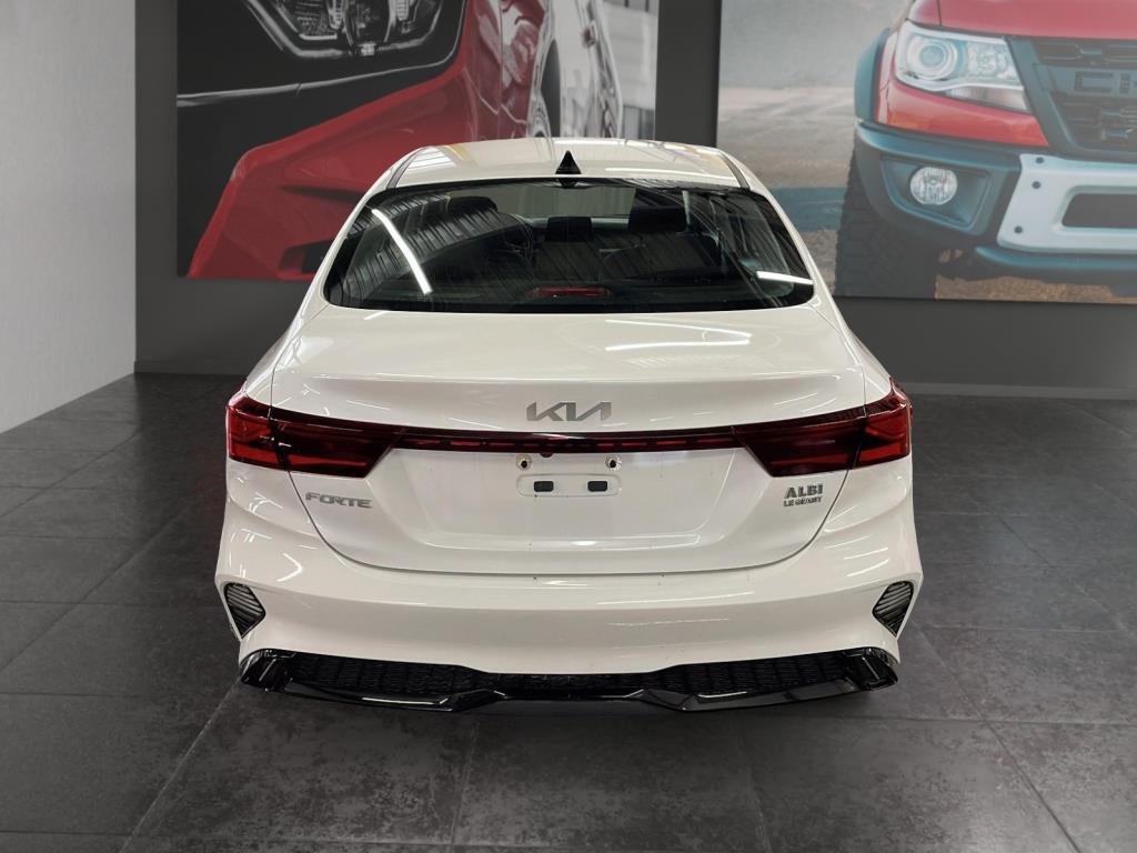 2022 Kia Forte in Saint-Hyacinthe, Quebec - 3 - w1024h768px