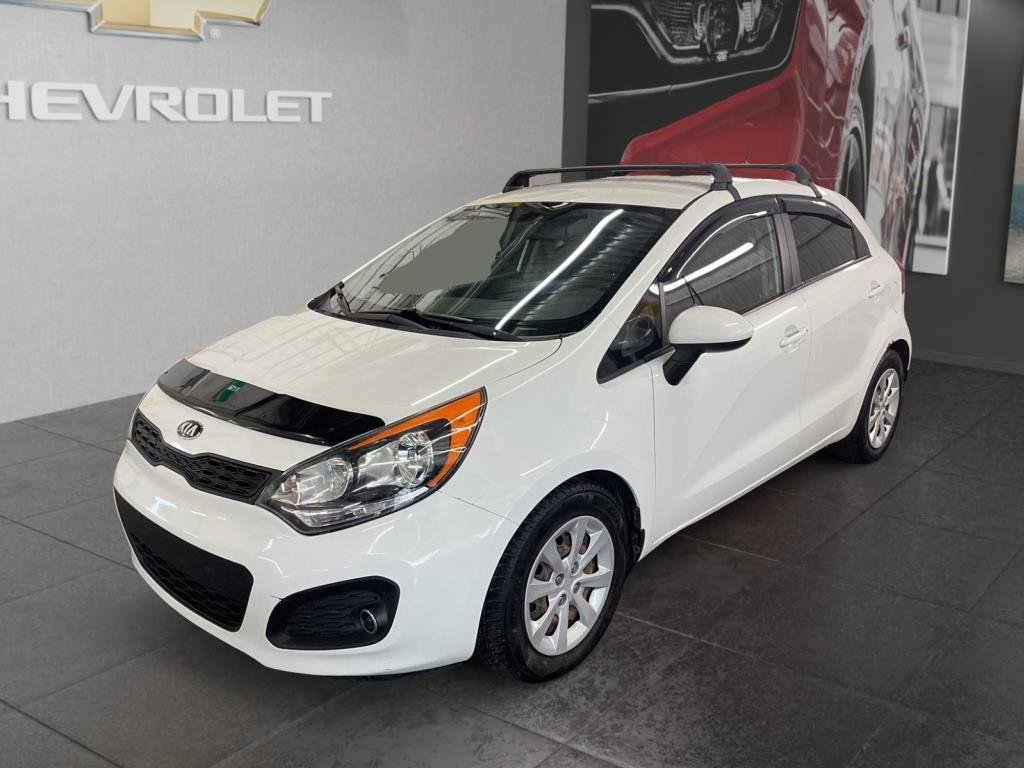 Kia Rio  2013 à Saint-Hyacinthe, Québec - 1 - w1024h768px