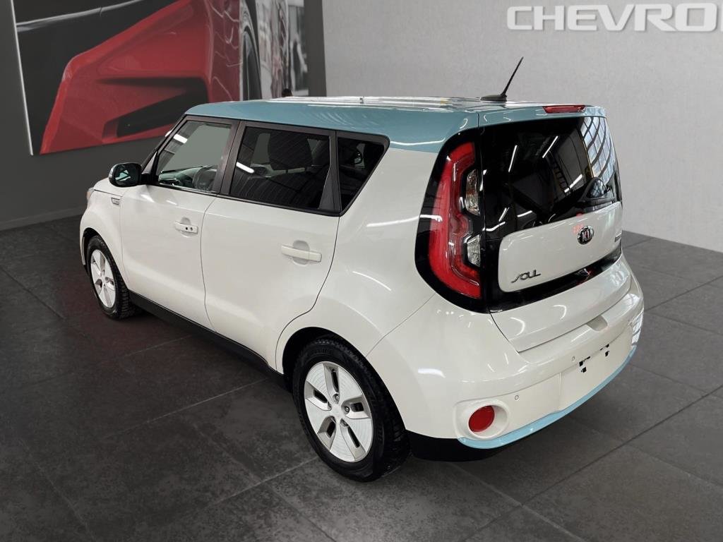 2016 Kia Soul in Saint-Hyacinthe, Quebec - 6 - w1024h768px