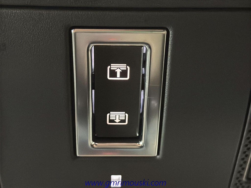 Land Rover DISCOVERY  2023 à Saint-Hyacinthe, Québec - 17 - w1024h768px