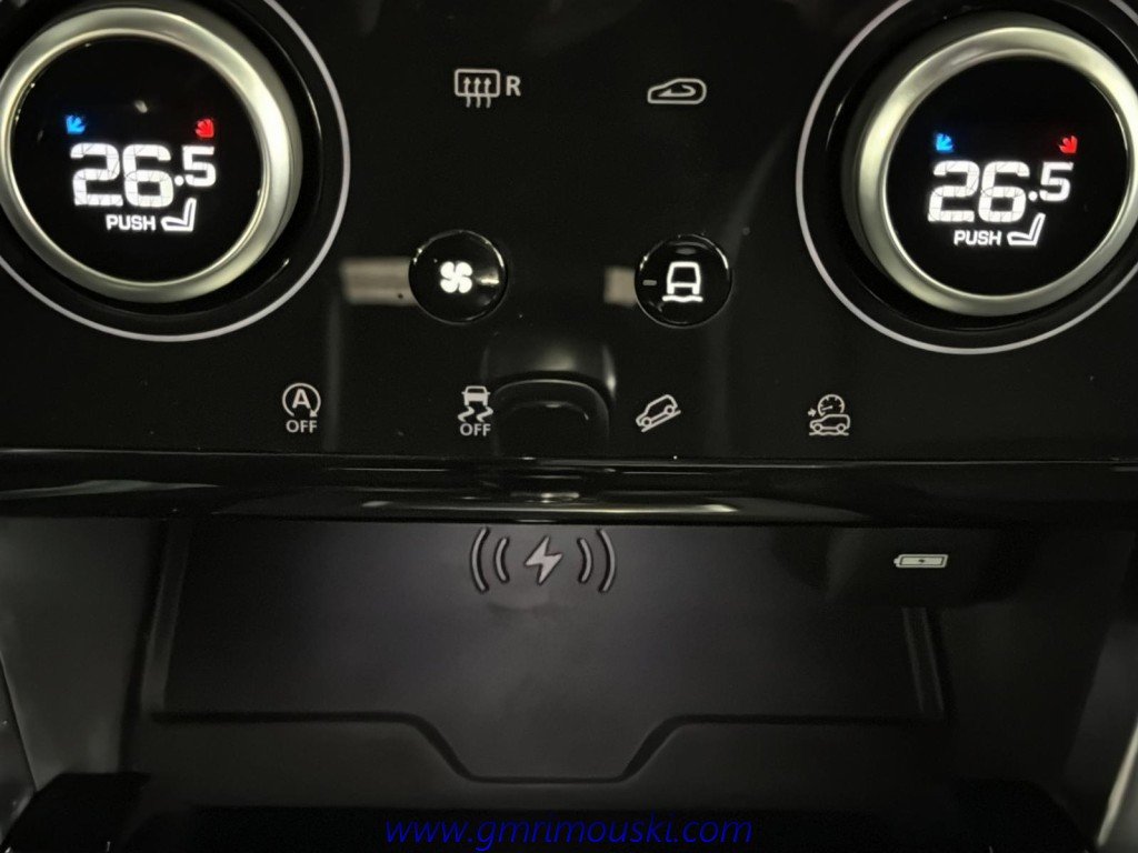 Land Rover DISCOVERY  2023 à Saint-Hyacinthe, Québec - 16 - w1024h768px