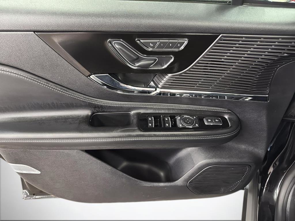 2022 Lincoln CORSAIR in Saint-Hyacinthe, Quebec - 13 - w1024h768px