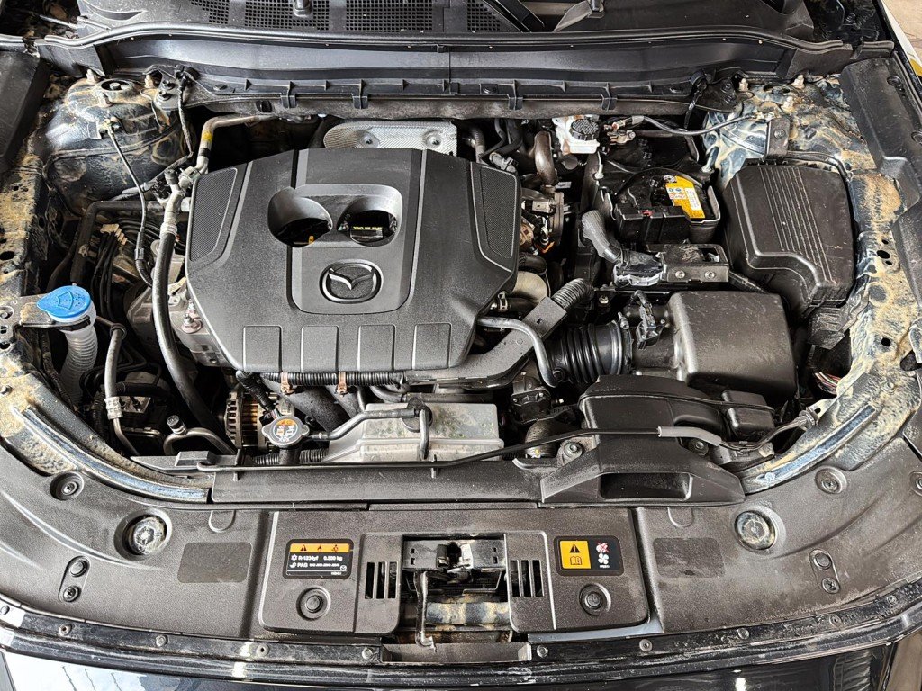 2025 Mazda CX-5 in Saint-Hyacinthe, Quebec - 8 - w1024h768px