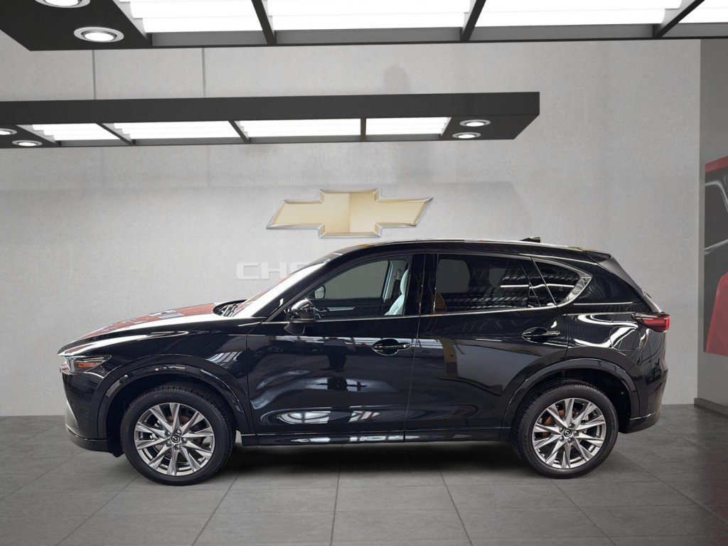 2025 Mazda CX-5 in Saint-Hyacinthe, Quebec - 5 - w1024h768px