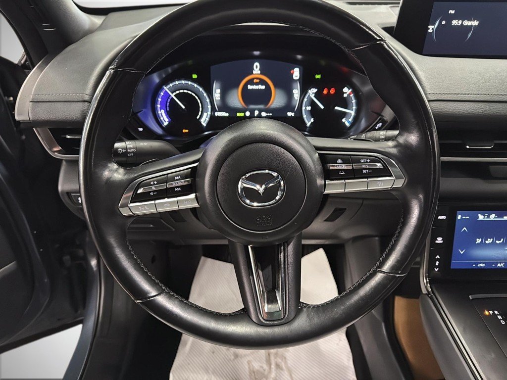 2022 Mazda MX-30 in Saint-Hyacinthe, Quebec - 12 - w1024h768px