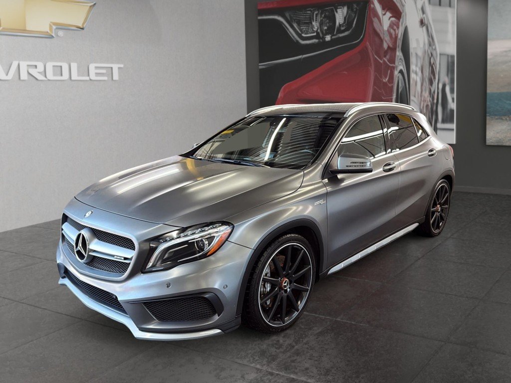 Mercedes GLA45  2015 à Saint-Hyacinthe, Québec - 1 - w1024h768px
