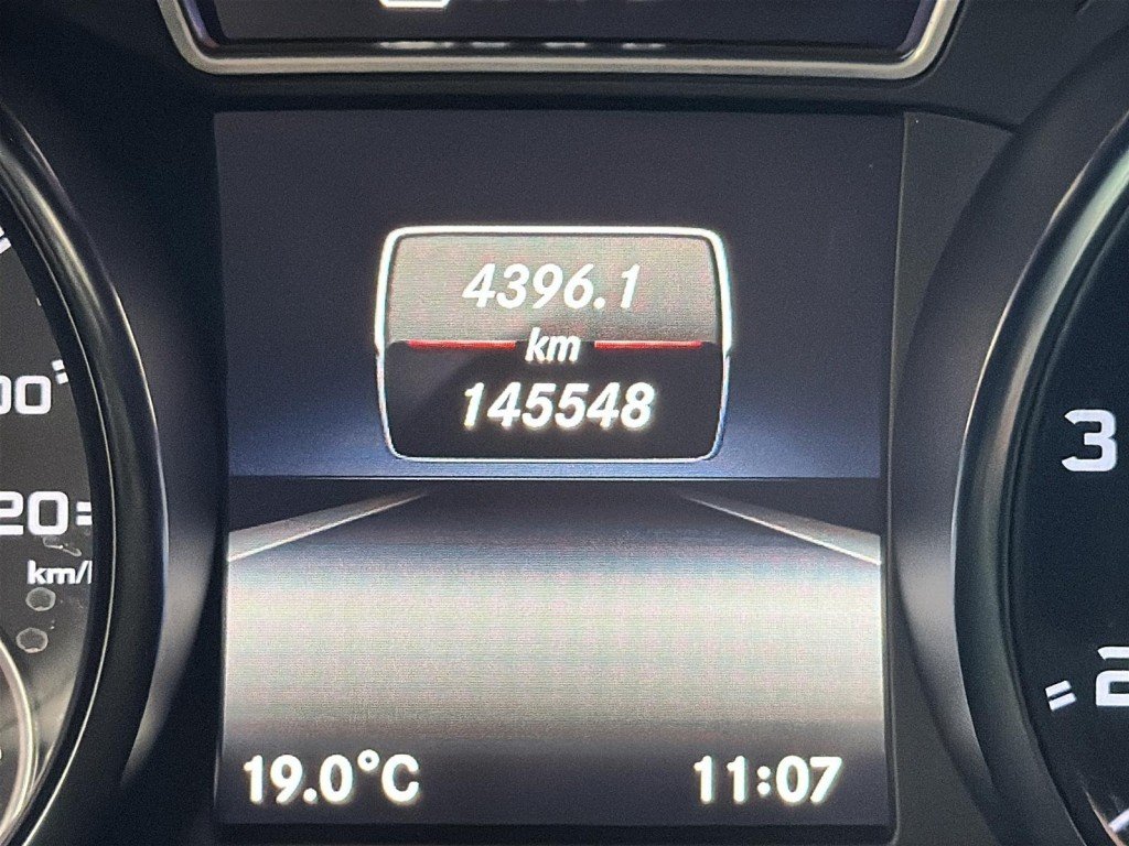 Mercedes GLA45  2015 à Saint-Hyacinthe, Québec - 13 - w1024h768px