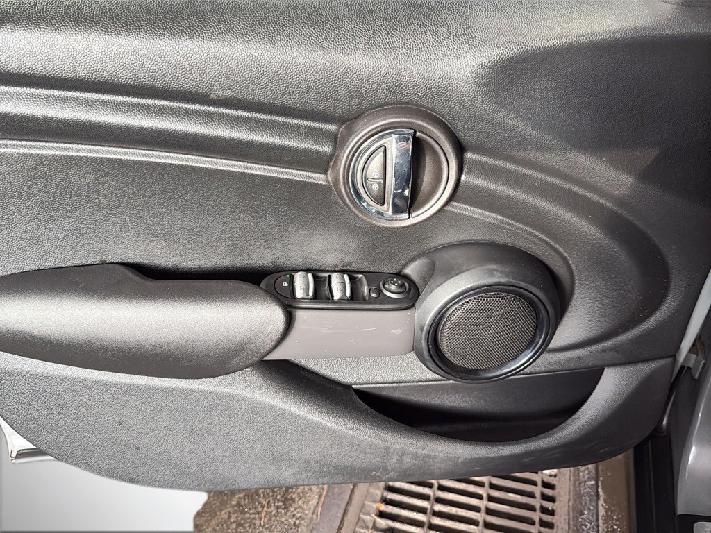 MINI COOPER  2018 à Saint-Hyacinthe, Québec - 10 - w1024h768px