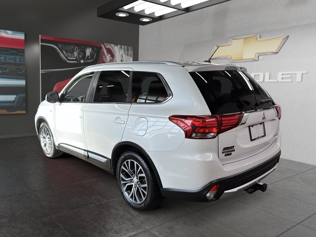 Mitsubishi OUTLANDER  2016 à Saint-Hyacinthe, Québec - 3 - w1024h768px