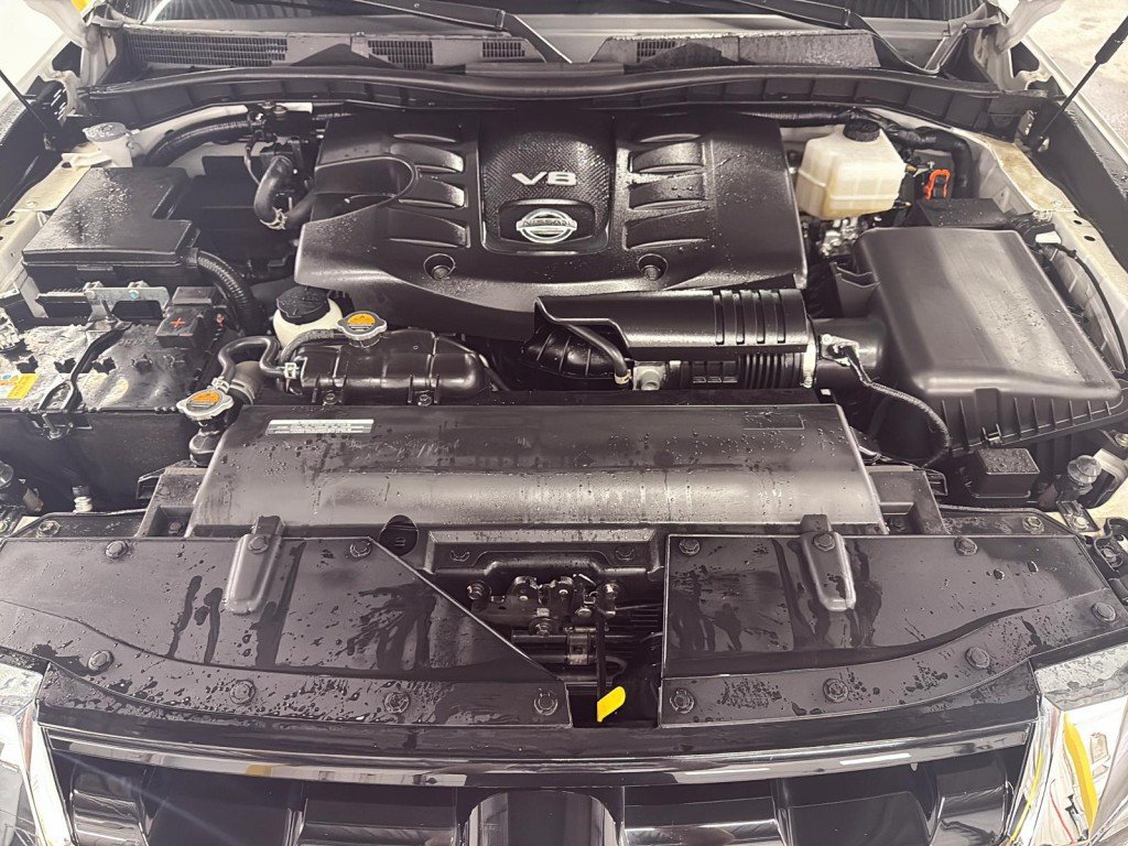 Nissan Armada  2023 à Saint-Hyacinthe, Québec - 8 - w1024h768px