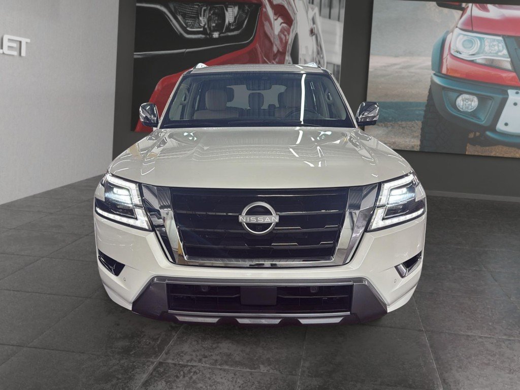 Nissan Armada  2023 à Saint-Hyacinthe, Québec - 2 - w1024h768px
