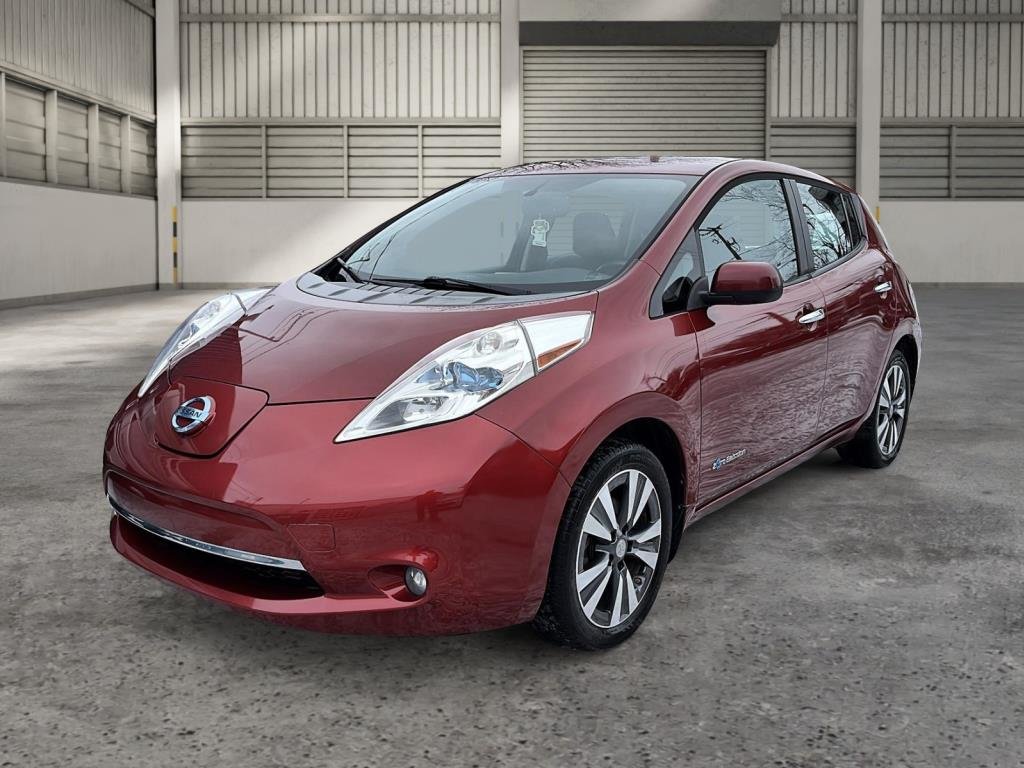 2015 Nissan Leaf in Saint-Hyacinthe, Quebec - 1 - w1024h768px