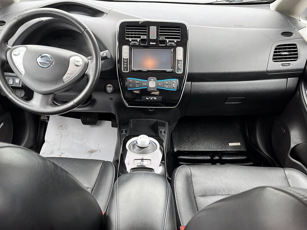 2015 Nissan Leaf in Saint-Hyacinthe, Quebec - 10 - w1024h768px