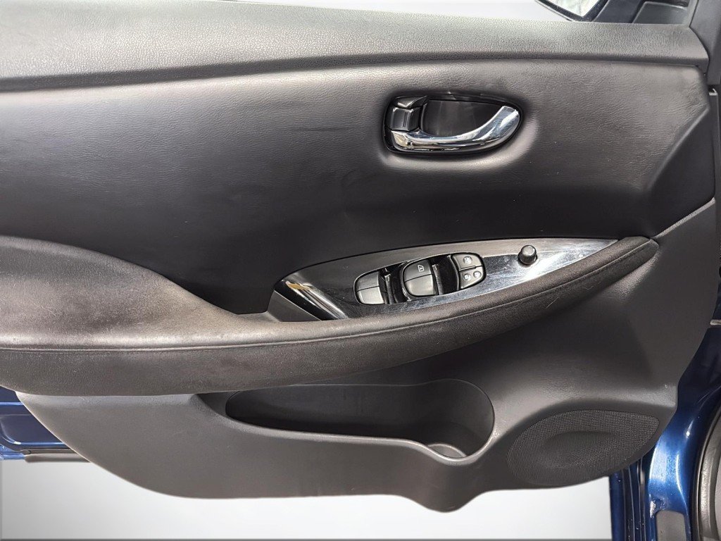 Nissan LEAF  2017 à Saint-Hyacinthe, Québec - 11 - w1024h768px