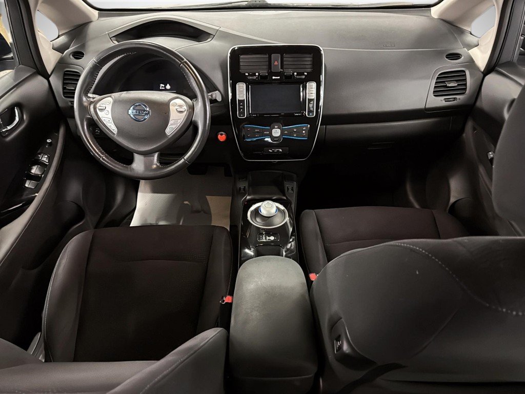 Nissan LEAF  2017 à Saint-Hyacinthe, Québec - 10 - w1024h768px