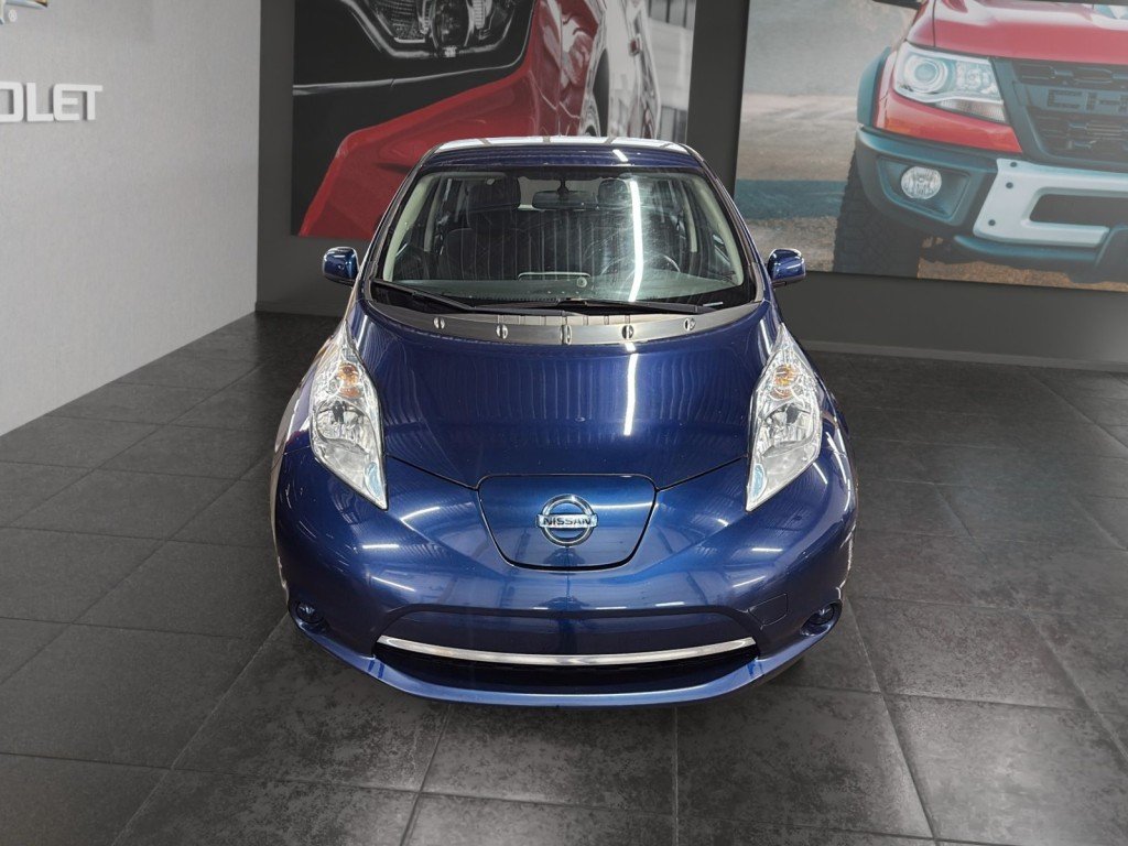 Nissan LEAF  2017 à Saint-Hyacinthe, Québec - 2 - w1024h768px