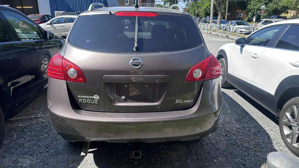 2010 Nissan Rogue in Saint-Hyacinthe, Quebec - 3 - w1024h768px