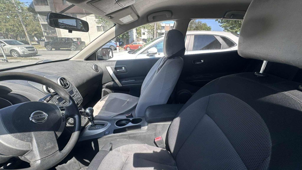2010 Nissan Rogue in Saint-Hyacinthe, Quebec - 7 - w1024h768px