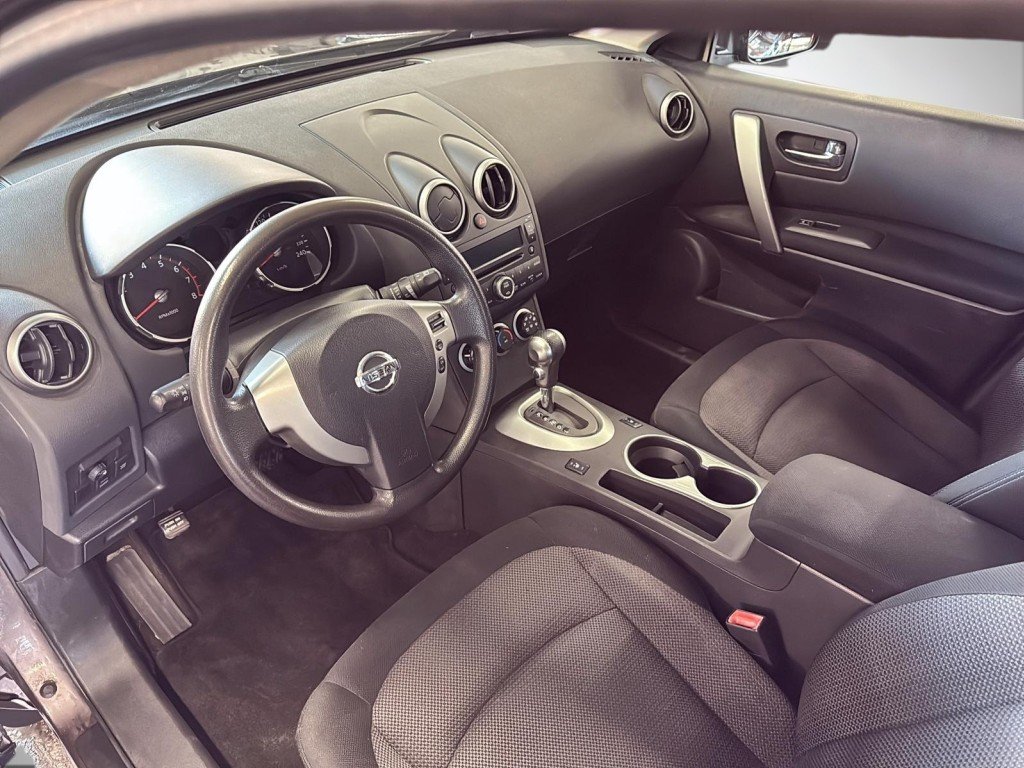 2010 Nissan Rogue in Saint-Hyacinthe, Quebec - 9 - w1024h768px