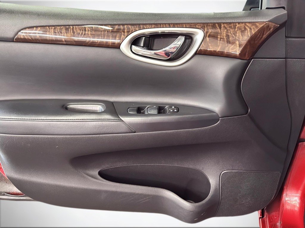 Nissan SENTRA  2013 à Saint-Hyacinthe, Québec - 10 - w1024h768px