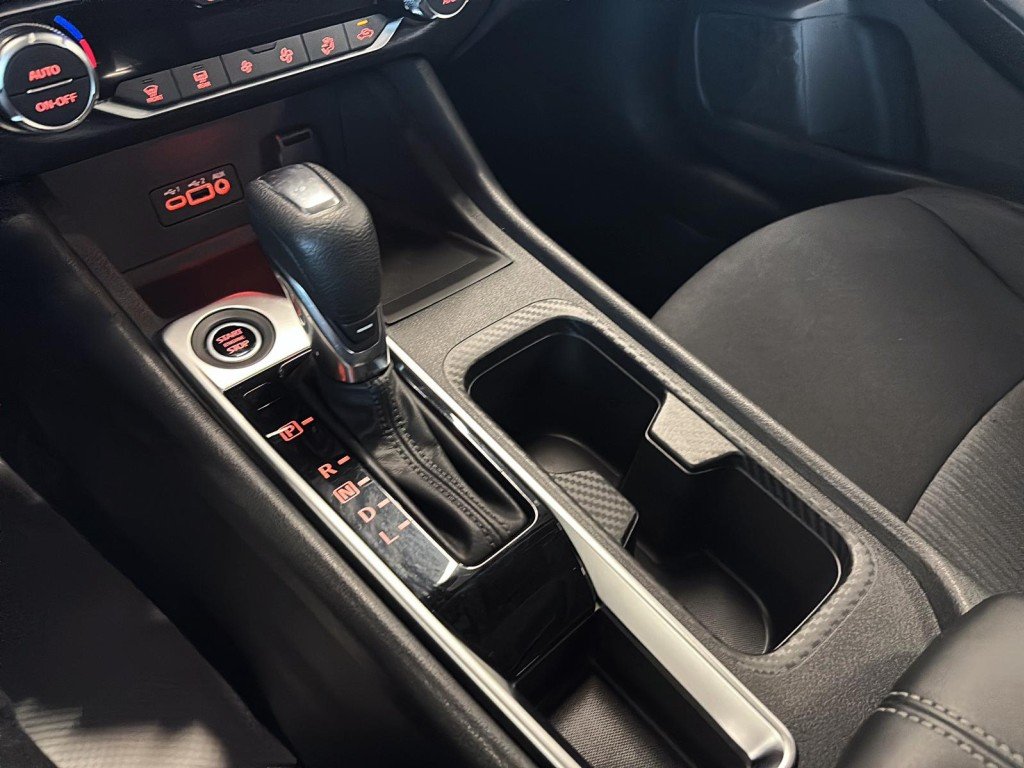 Nissan SENTRA  2022 à Saint-Hyacinthe, Québec - 13 - w1024h768px