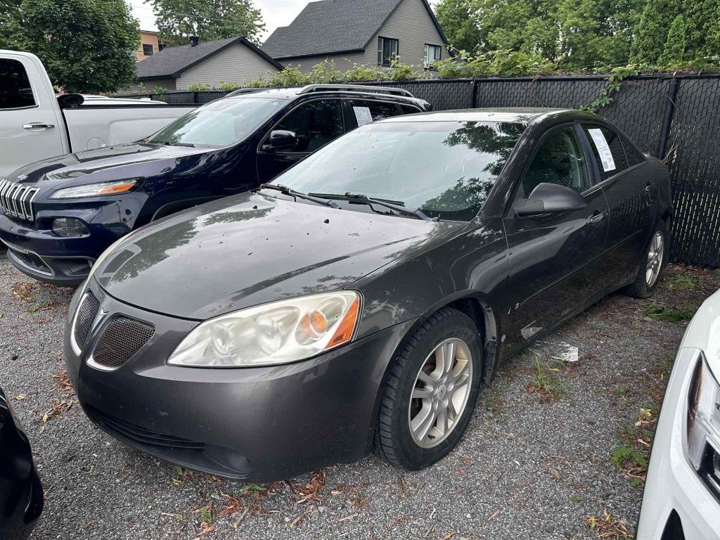 Pontiac G6  2006 à Saint-Hyacinthe, Québec - 1 - w1024h768px