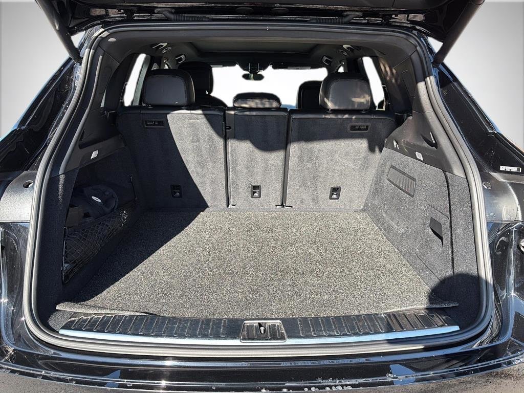 2022 Porsche Cayenne in Saint-Hyacinthe, Quebec - 6 - w1024h768px