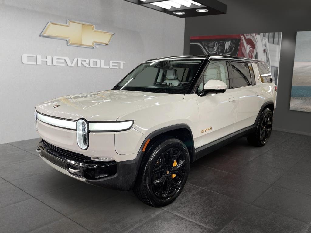 2024 Rivian R1S in Saint-Hyacinthe, Quebec - 1 - w1024h768px