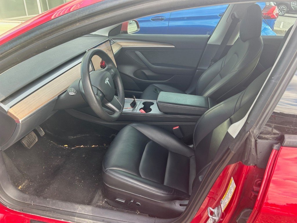 Tesla MODEL 3  2023 à Saint-Hyacinthe, Québec - 5 - w1024h768px