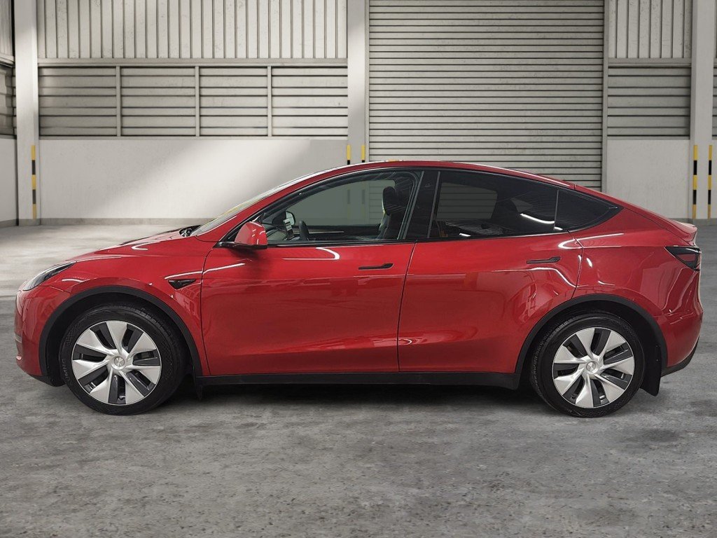 2023 Tesla MODEL Y in Saint-Hyacinthe, Quebec - 5 - w1024h768px