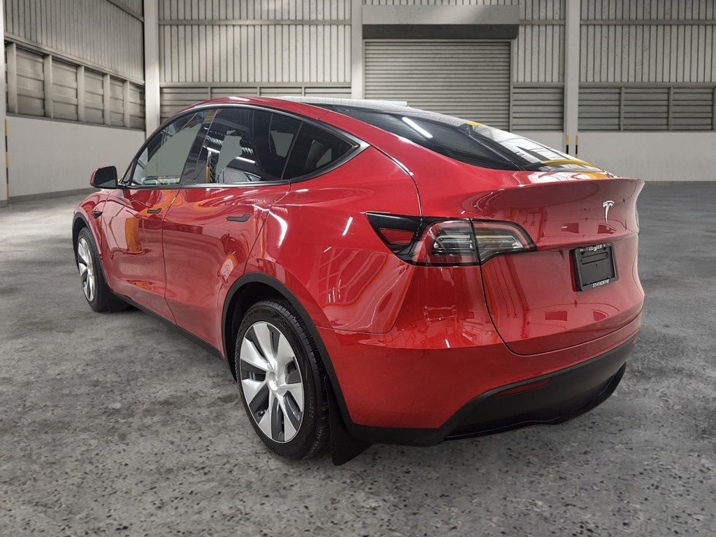 2023 Tesla MODEL Y in Saint-Hyacinthe, Quebec - 4 - w1024h768px