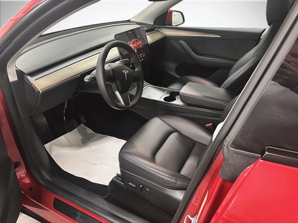 2023 Tesla MODEL Y in Saint-Hyacinthe, Quebec - 8 - w1024h768px