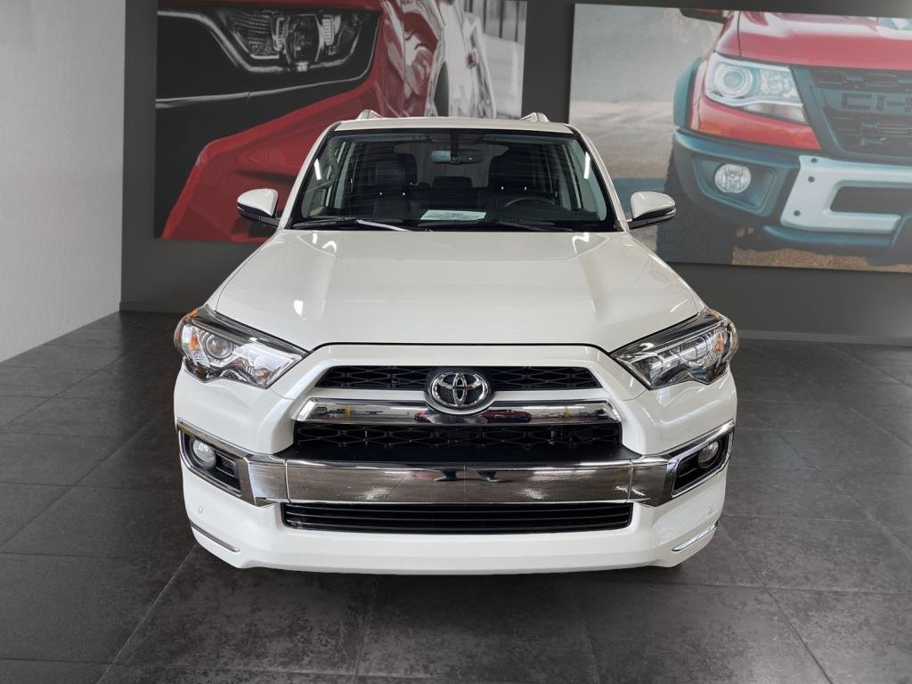 2018 Toyota 4Runner in Saint-Hyacinthe, Quebec - 2 - w1024h768px