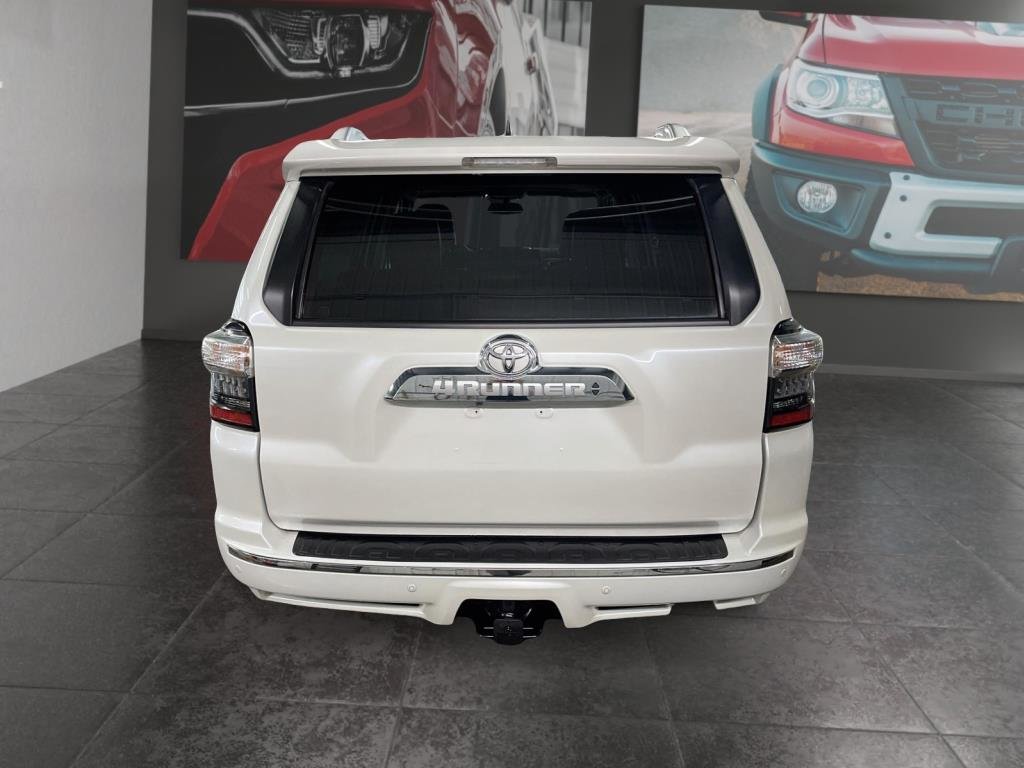 2018 Toyota 4Runner in Saint-Hyacinthe, Quebec - 4 - w1024h768px