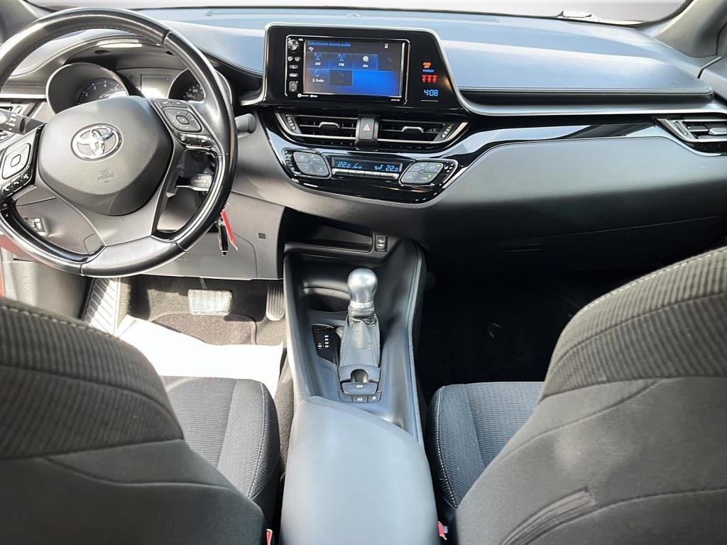 2018 Toyota C-HR in Saint-Hyacinthe, Quebec - 10 - w1024h768px
