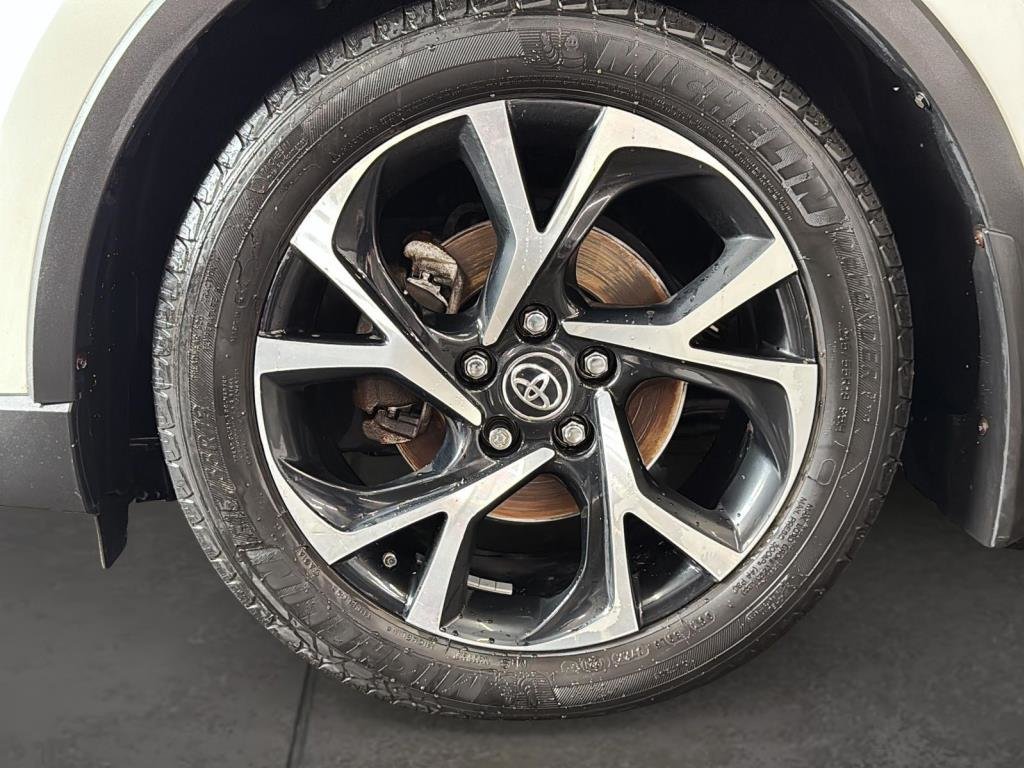 Toyota C-HR  2019 à Saint-Hyacinthe, Québec - 7 - w1024h768px