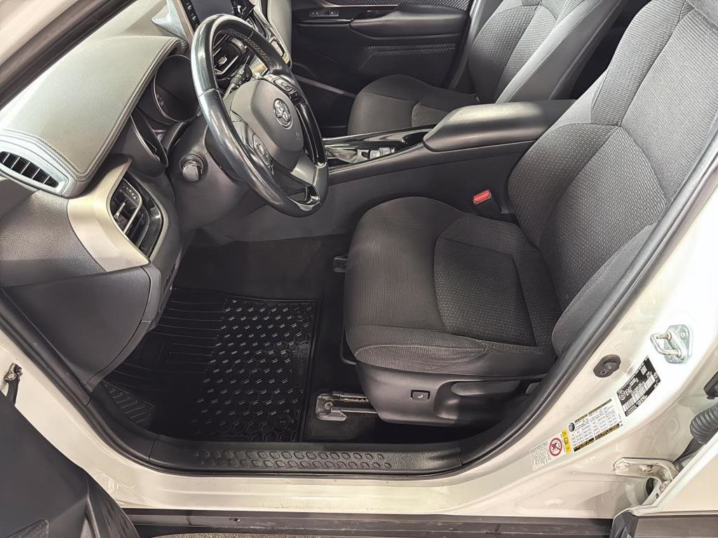 Toyota C-HR  2019 à Saint-Hyacinthe, Québec - 9 - w1024h768px